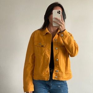 YELLOW DENIM JACKET FROM LEE